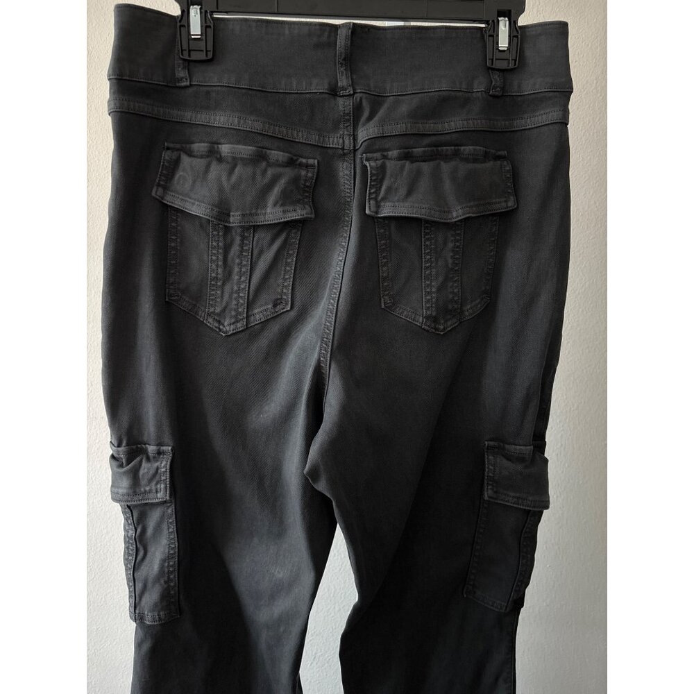 Spanx Jeans Size 1X Black Cargo Sleek Minimalist Slimming Pants Sculpted Modern - Picture 3 of 13